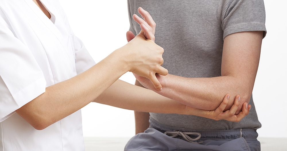 4 Remedies for Elbow Injuries to Try Before Surgery